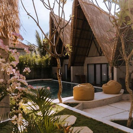 Desa Harmonis Bed & Breakfast Pecatu  Exterior photo