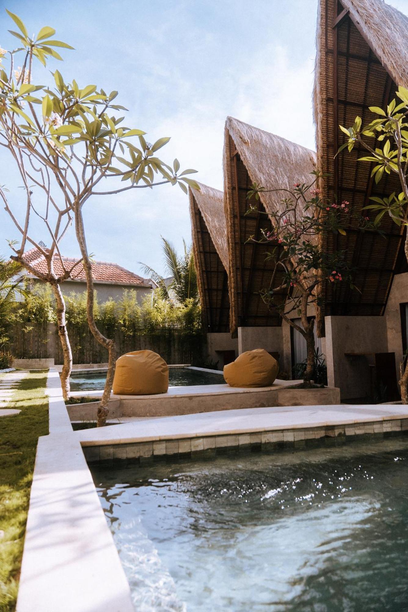 Desa Harmonis Bed & Breakfast Pecatu  Exterior photo